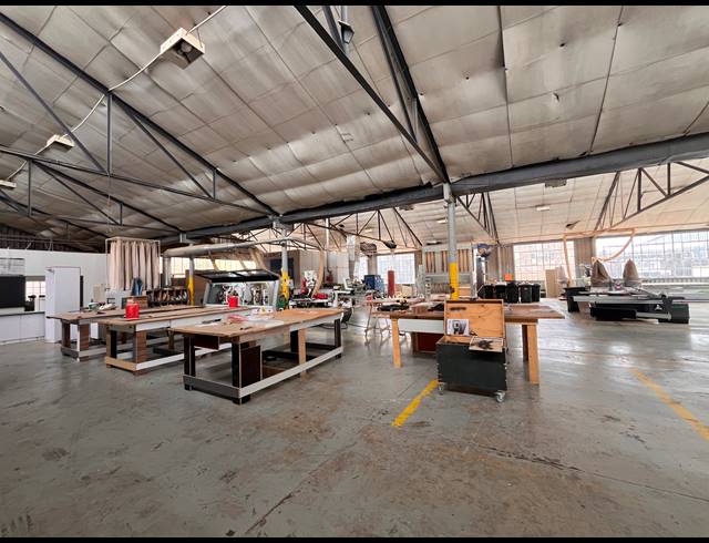 1,192M² WAREHOUSE TO LET IN SEBENZA